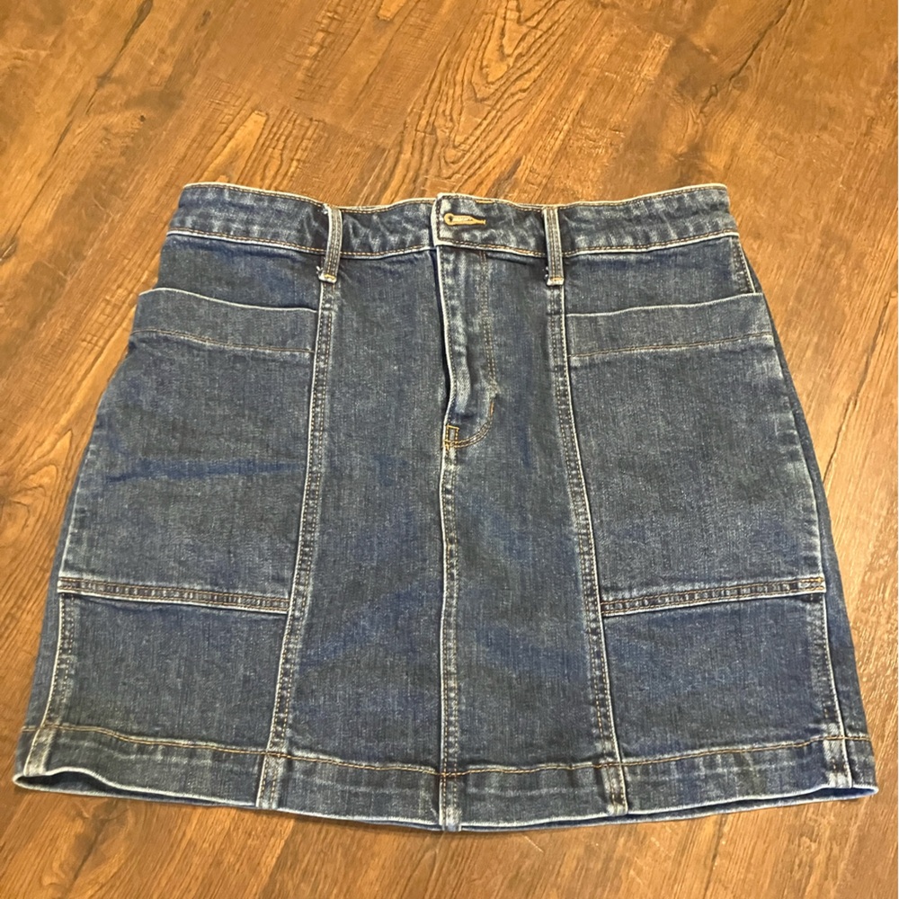 Old Navy denim skirt